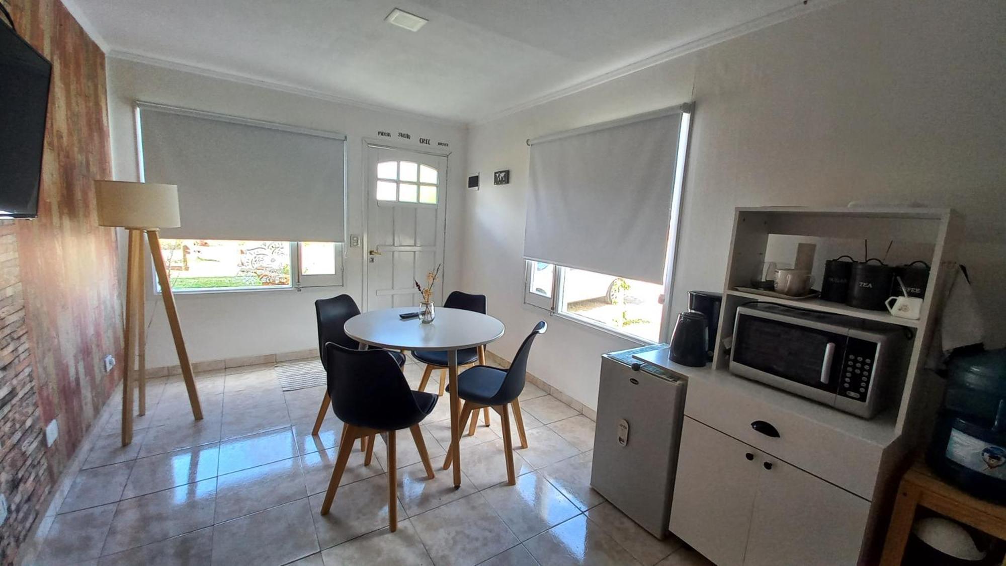 La Amarilla Apartment *